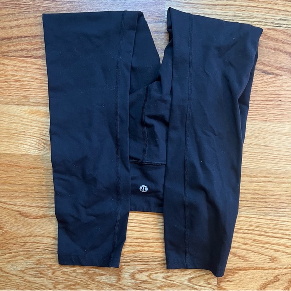 Lululemon black leggings size 4 - Picture 3 of 5